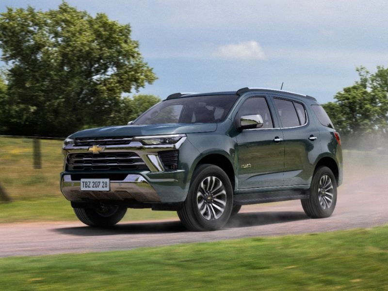 Chevrolet Trailblazer Phù hợp cho các gia đình cần một chiếc SUV với không gian rộng rãi, nhiều tính năng an toàn