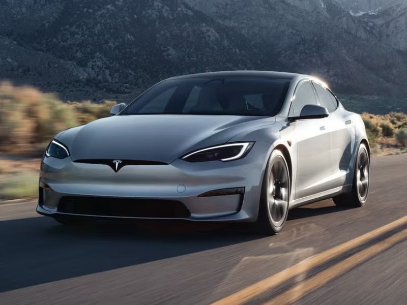 Tesla Của Nước Nào? Xe Điện Có Tiết Kiệm Hơn Xăng Không?