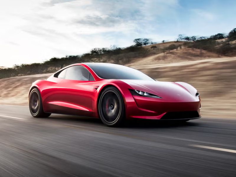 Tesla Roadster Dành cho những người đam mê tốc độ và công nghệ, yêu thích xe thể thao với khả năng tăng tốc cực kỳ nhanh