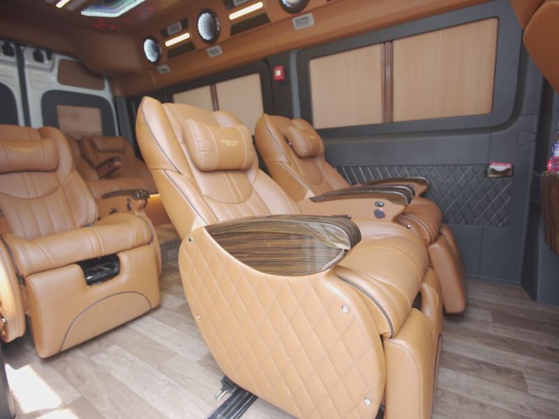 Ưu điểm khi đặt xe tại Anh Quân Transport