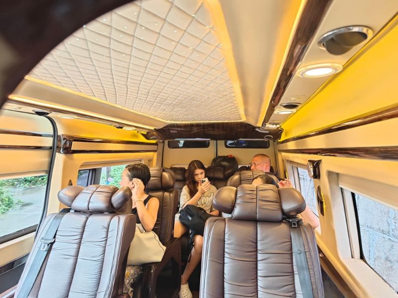 Vì sao nên chọn xe limousine Hà Nội Cô Tô nguyên xe
