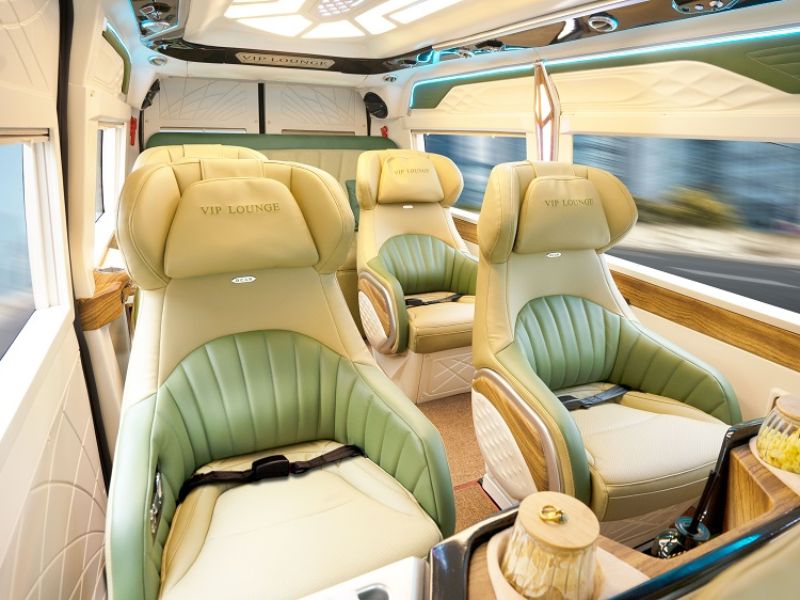 Vì sao nên chọn xe limousine Hà Nội Sơn Dương nguyên xe