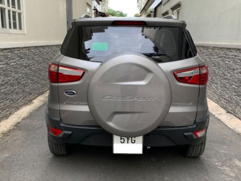 Cách đóng cốp sau xe EcoSport đúng kỹ thuật