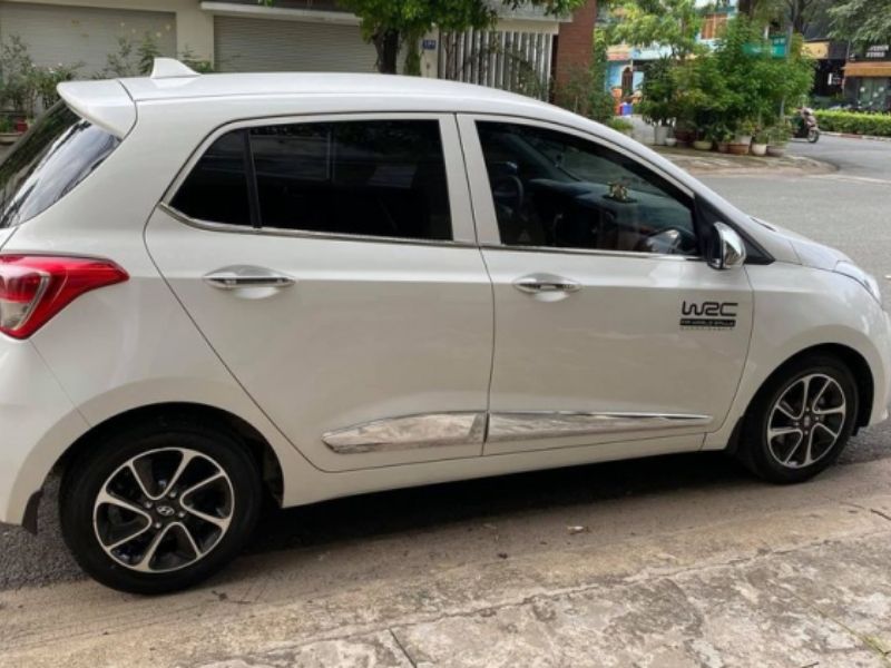 Cách đóng cốp sau xe i10 đúng kỹ thuật