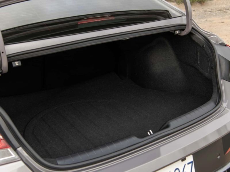 Cách mở cốp xe Elantra khi remote hết pin hoặc xe mất điện