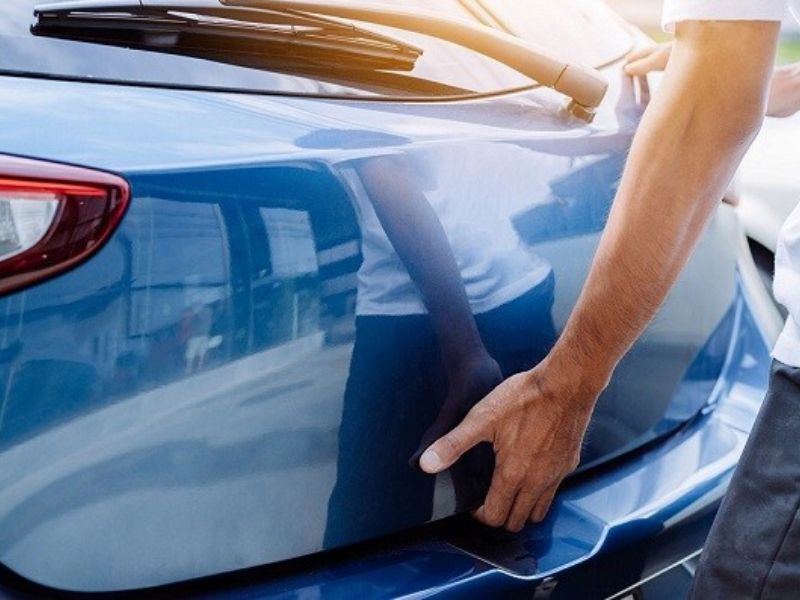 Cách Mở Cốp Xe Ô Tô Bị Kẹt Do Lỗi Cơ Khí