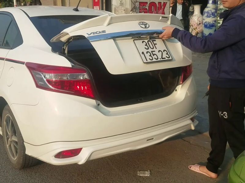 Cách Mở Cốp Xe Vios Nhanh Chóng Và Đúng Kỹ Thuật