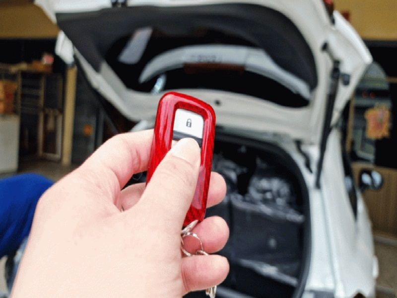 Bảng So Sánh Mở Cốp Xpander Với Các Mẫu MPV Khác