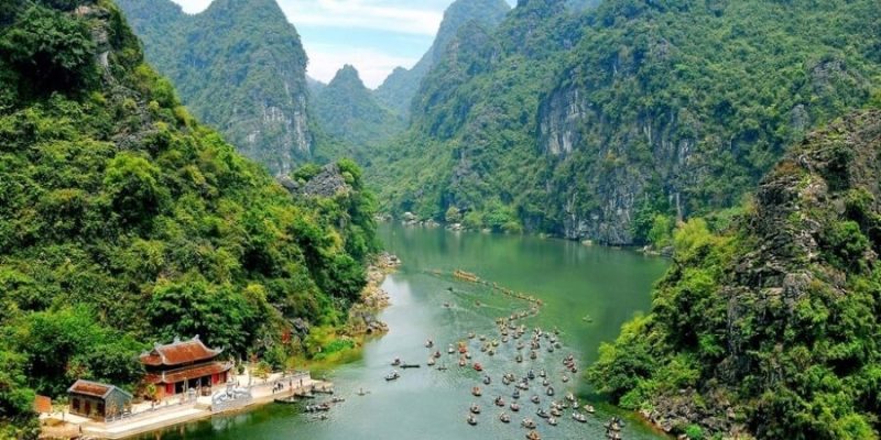 Kinh nghiệm đi du lịch Tràng An Ninh Bình sông nước hữu tình