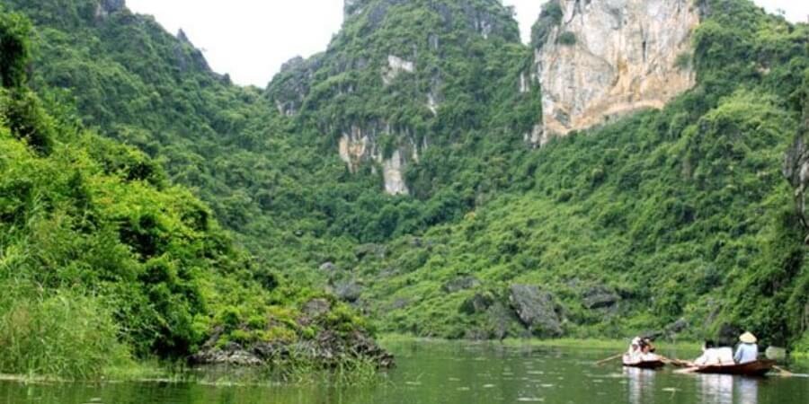 Kinh nghiệm đi hồ Quan Sơn đi thời điểm đẹp