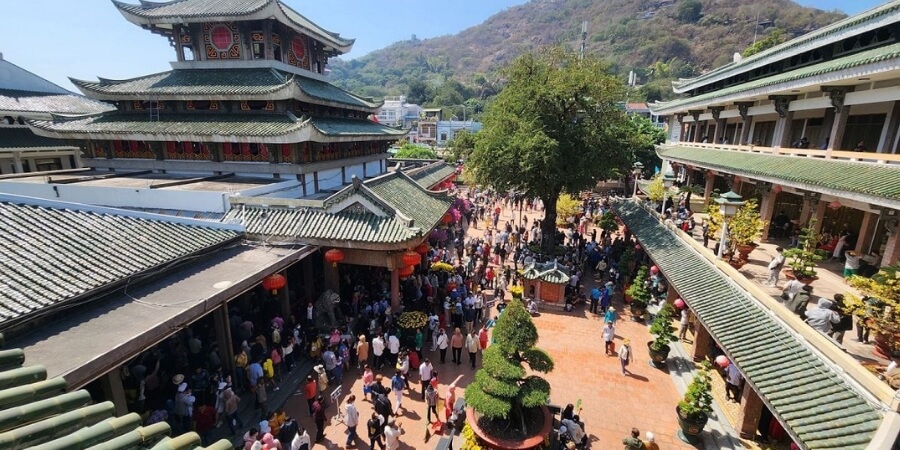 kinh nghiệm đi chùa bà châu đốc an giang