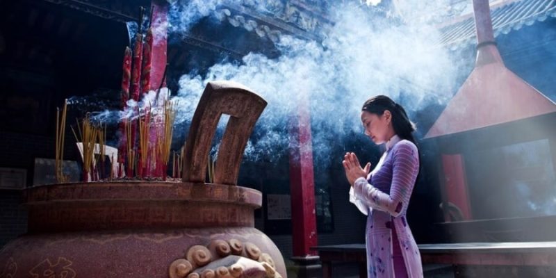 Kinh nghiệm đi chùa nơi linh thiêng