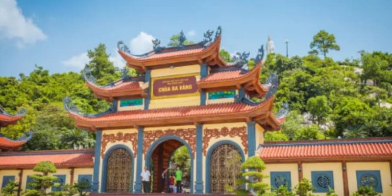 kinh nghiệm đi chùa ba vàng