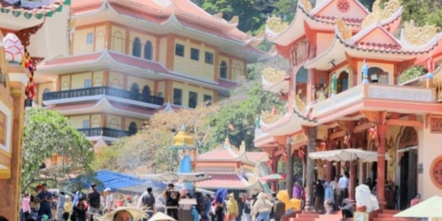 kinh nghiệm đi chùa bà tây ninh