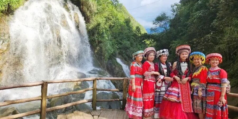 kinh nghiệm đi bản cát cát