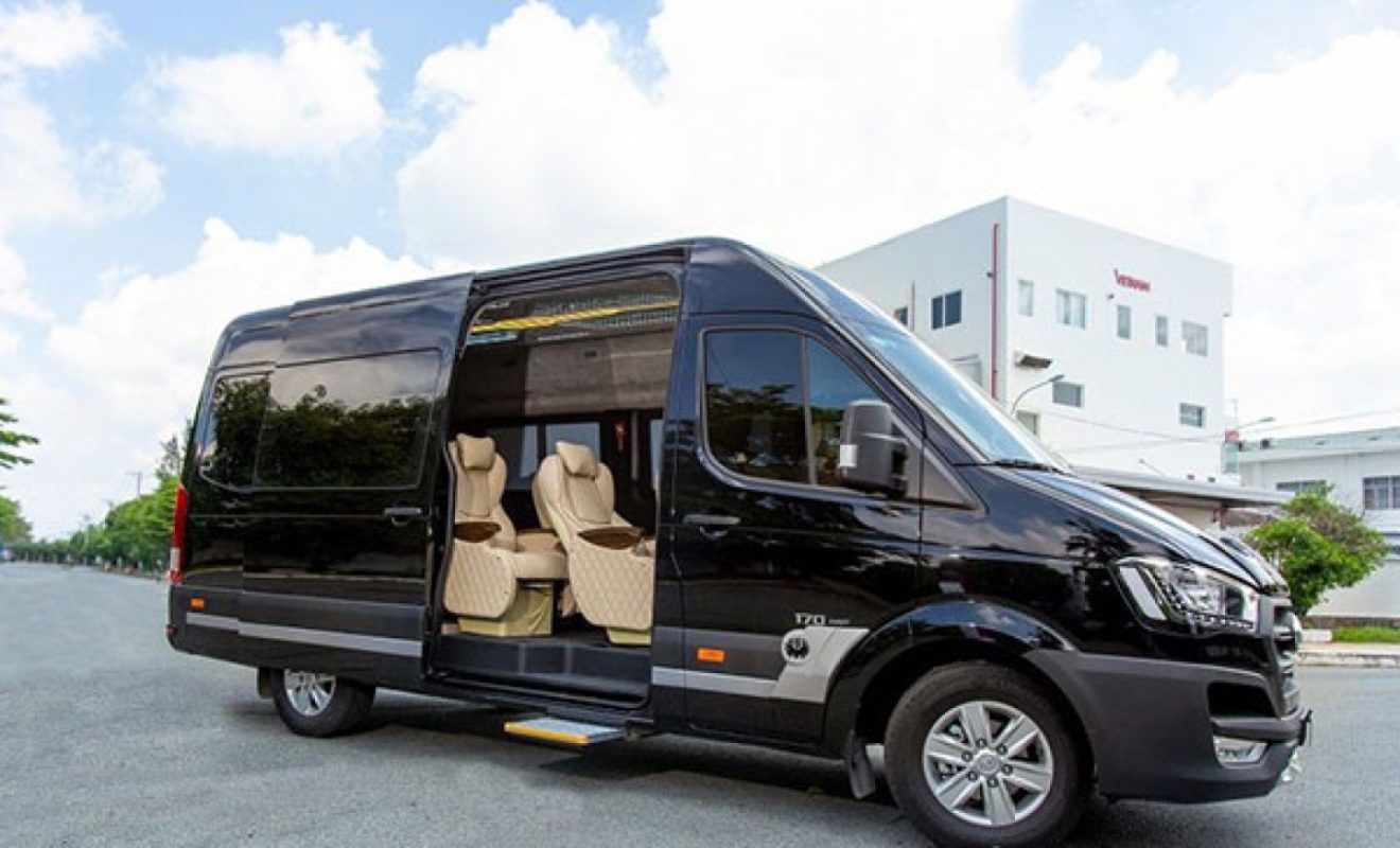bảng giá thuê xe limousine tại Hà Nội uy tín 