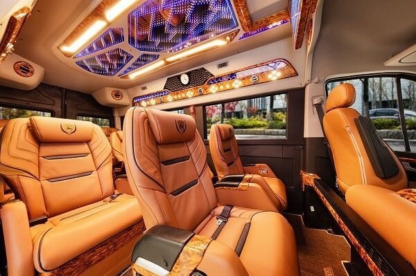 anh quân thuê xe limousine hà nội